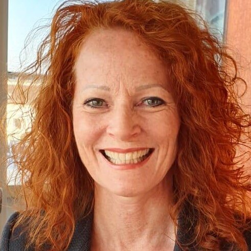 Portrait Prof. Dr. Bettina Hannover