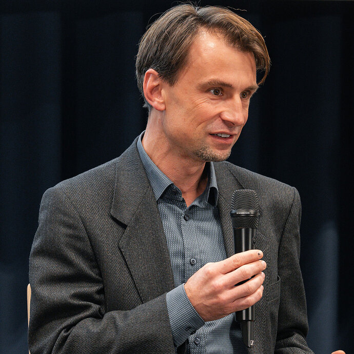 Portrait Prof. Dr. Stefan Faas