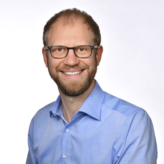 Portrait Prof. Dr. Benjamin Fauth