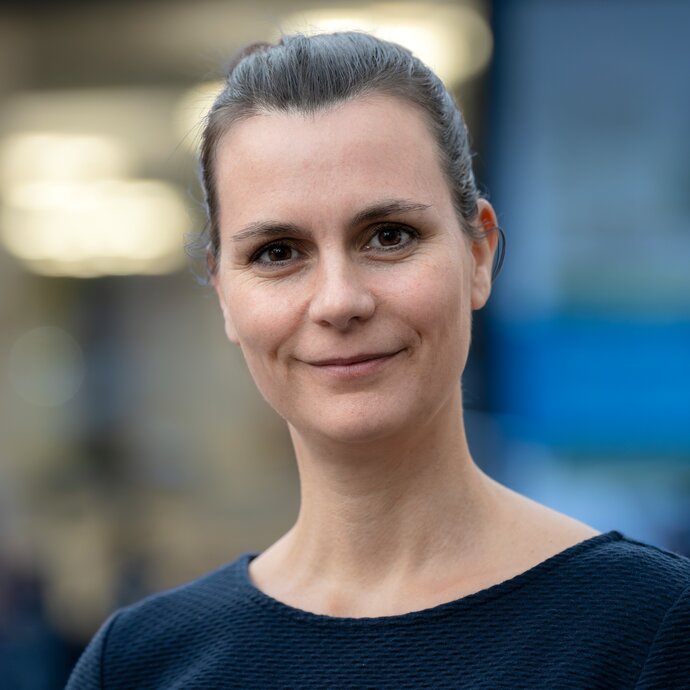 Portrait Prof. Dr. Juliane Dube