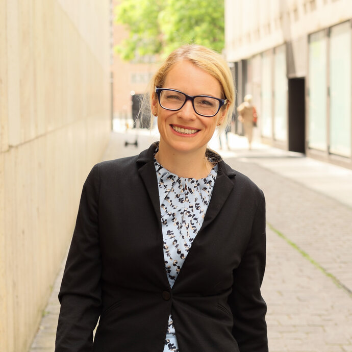 Portrait Dr. Annika Schramm