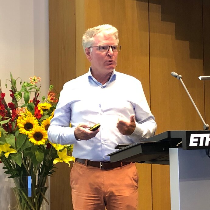 Portrait Dr. Ralph Schumacher